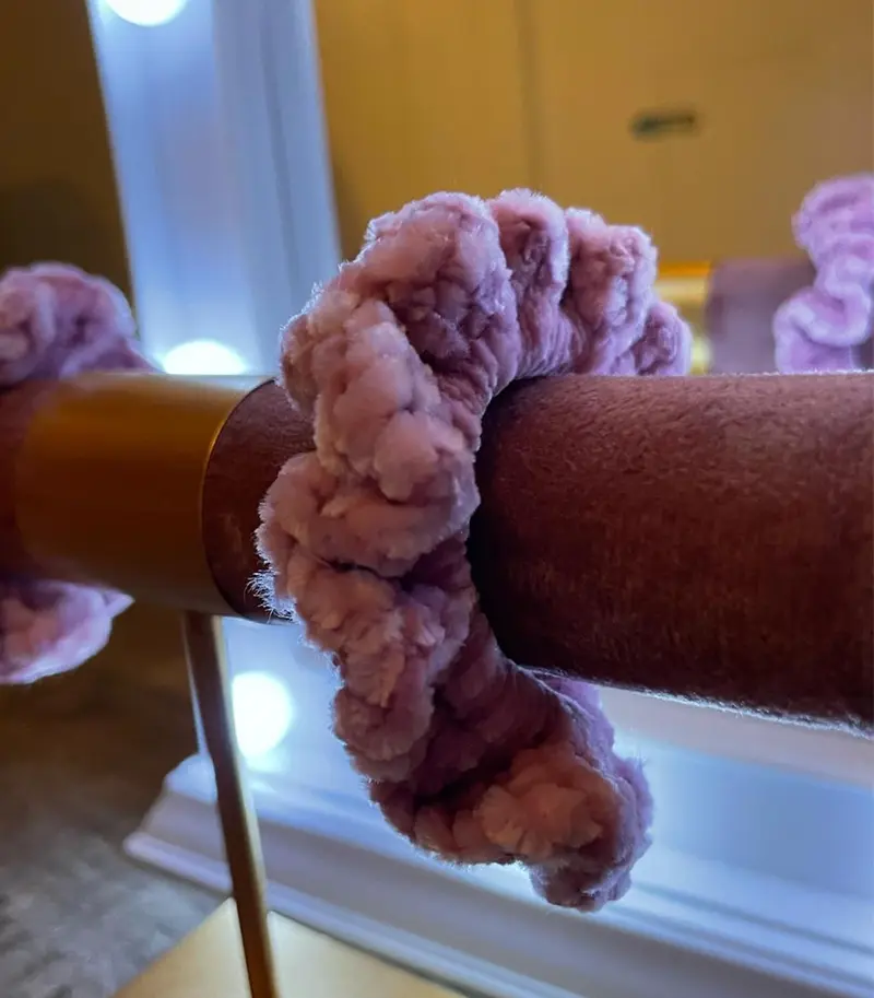 20240805_smallwonders_productfoto_hover_scrunchie