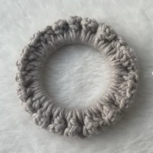 smallwonders_scrunchie_beige
